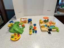 Vintage 1980’s Fisher Price Little People Recreation Bundle #2525 #2526 + extras picture