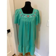 Vintage Granada Teal Green Floral Embroidered Muumuu Dress Ruffle Hem Pockets picture