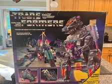 Vtg 1986 Transformer Trypticon complete picture
