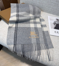 Burberry 100%Cashmere Gray Scarf picture