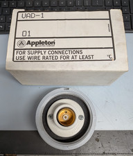 NEW APPLETON VAD-1 ADAPTER ALUMINUM SOCKET LIGHT FIXTURE ASSEMBLY VAD-I VAD1 picture