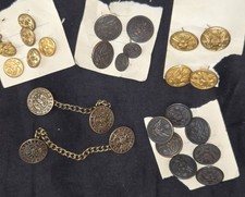 Vintage WW1- WW2 US Military Buttons picture