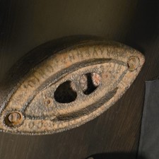 Antique A C Williams Co Sad Iron Cast Iron Steel Ravenna Ohio Size  2 picture