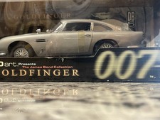 Autoart James Bond aston martin first editon, with all the Gadgets picture