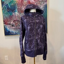 Y2K Lululemon Scuba Full Zip Hoodie Size 12 Deep Purple Roses Full Zip EUC picture