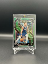 2024-25 Panini Select - Premier Level Luka Dončić #141 Green Mojo Prizm picture