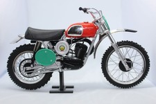 Husqvarna Vintage MX 250 1970 1:12 Scale picture