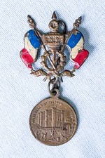 1881 France Bastille Day Commemorative Pin Medal Flags Finial Carnavalet Museum picture