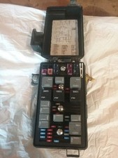 2006-2008 Pontiac Grand Prix Engine Fuse Box Assembly OEM picture