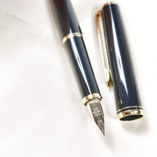 Vintage Pilot Fountain Pen Black Gold Trim 14K 585 Solid Gold Nib F Fine Japan picture