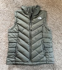 The North Face 550 Down Puffer Vest Womens M -LIKE NEW- picture