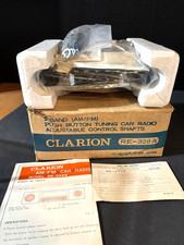 VINTAGE CLARION car am/fm push button ( NEW OLD STOCK ) NICE picture