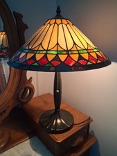 Quoizel 2 Light Tiffany Table Lamp 16”x20” Stained Glass TF4033 Bronze Base picture