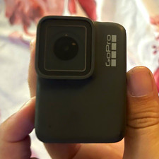 GoPro HERO7 Silver Action Camera UHD 2.0in LCD Touch Screen MicroSD USB-C picture