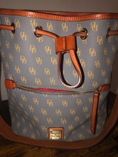 Dooney and Bourke shoulder purse picture