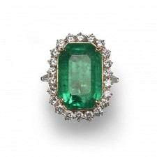 Vintage 21 Ct Lab Colombian Emerald & Lab Diamond Cluster Ring Circa 1980s picture
