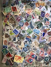 world mix stamp poundage kiloware lot 400-500 pcs 1 oz packet stamps off paper picture