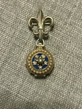 Coro 4 Picture Locket  Fluer De Lis Brooch Late 1930s Early 1940s Vintage picture