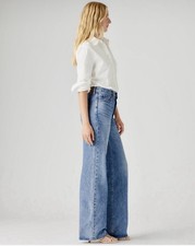Levi's Premium Ribcage Wide Leg High Rise Light Wash Blue Jeans W27 picture