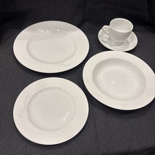 One (1) MIKASA Classic Flair WHITE 5-Piece Place Setting Calla Lily 1989  picture