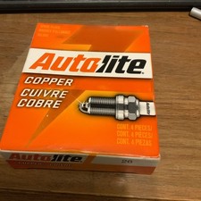 Autolite 26 Copper Core Spark Plugs Resistor (Pack of 4) picture