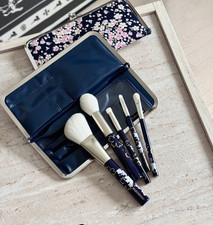 Hakuhodo Sakura Limited Edition Makeup Brush Set – 5 Pieces with Sakura Pouch picture