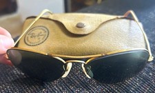 Vintage Ray-Ban Men's Aviator Sunglasses Gold Metal Frame Glass Lenses picture