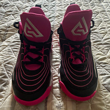Nike Giannis FZ6734-004 Unisex Kids Basketball Sneakers Black/Pink/White US 3 picture