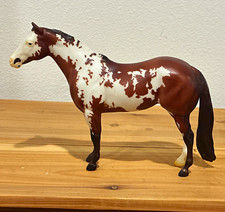 Breyer Traditional Collectible Model Horse Brown & White Pinto Plastic Figure picture
