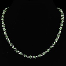 Uranium Crystal Glass Necklace With Black Diamond picture