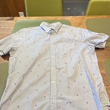 Gap Men’s Casual Short Sleeve Summer Shirt With Palm Trees, Size Large picture