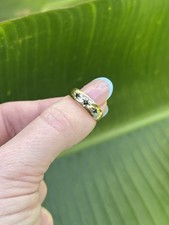9ct Gold 3 stone Sapphire Gypsy Band Ring Size J 1/2 picture