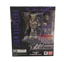READ Bandai S.H. MonsterArts Predator Wolf (Heavy Armed Ver.) picture