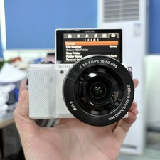 Sony Alpha a5000 Mirrorless Digital Camera with 16-50mm  Lens - 90%New picture