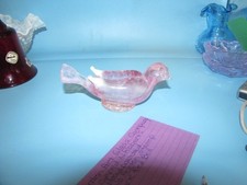 Vintage Fenton pink art glass bird figurine picture