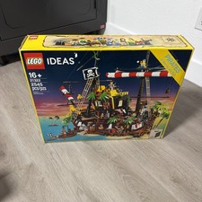 LEGO Ideas: Pirates of Barracuda Bay (21322) New In Sealed Box picture
