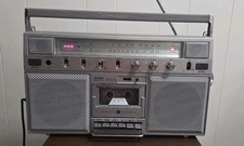 1980s GE General Electric 3-5254A Boom Box AM/FM Radio Cassette Player  picture