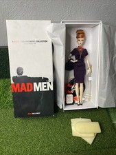 2010 Barbie Mad Men Joan Holloway Silkstone Gold Label R4556 picture