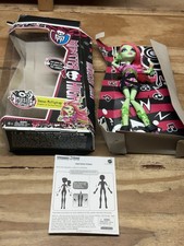 2012 Monster High Music Festival  Venus McFlytrap Doll Brand New Bad Box picture