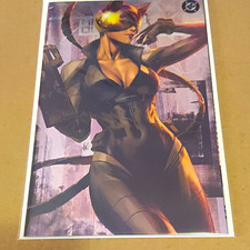 Absolute Batman #13 Artgerm Exclusive Spot Foil Variant LTD 1000 With Catwoman picture