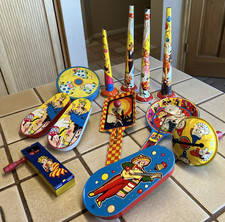 TIN LITHO NOISEMAKERS LOT OF 12 VINTAGE KIRCHHOF, U.S. METAL, T. COHN USA picture
