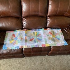 VTG Handmade Dresden Plate Quilted Table Runner Floral Patchwork Unfinished picture