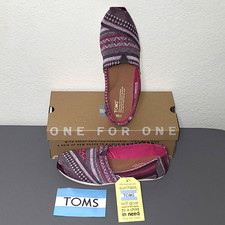 TOMS Women's Fuchsia Tribal Jersey Classics Slip-On 8.5 New w/Tags Retired Print picture