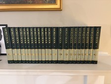The World Book Encyclopedia Complete 22 Volume Hardcover Set 1990 LIKE NEW picture