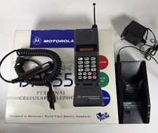 Vtg Motorola MicroTAC DPC550 Cell Flip Phone - Powers On - Read picture