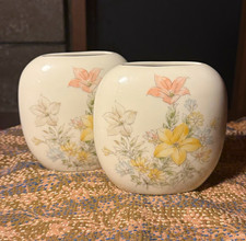Vintage Takahashi San Francisco Soft Flower Oval Pillow Vase Pair Made in Japan  picture