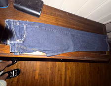 Levi's Men's Dark Wash Blue Denim Jeans Straight Fit Cotton 5-Pocket Logo picture