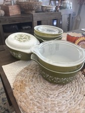 Vintage Pyrex Spring Blossom Crazy Daisy 7 Piece Lot Bowls & Covered Casserole picture