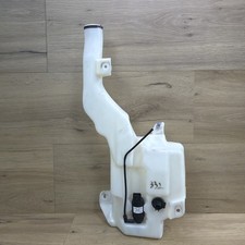 🟢GM 84763629 2015-2019 Silverado Sierra Windshield Washer Reservoir OEM Genuine picture