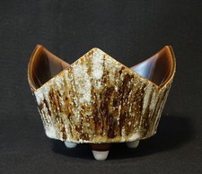 Vintage 1960 Japanese 3-Footed Crown Moriaged Textured Yamasan Ikebana Container picture